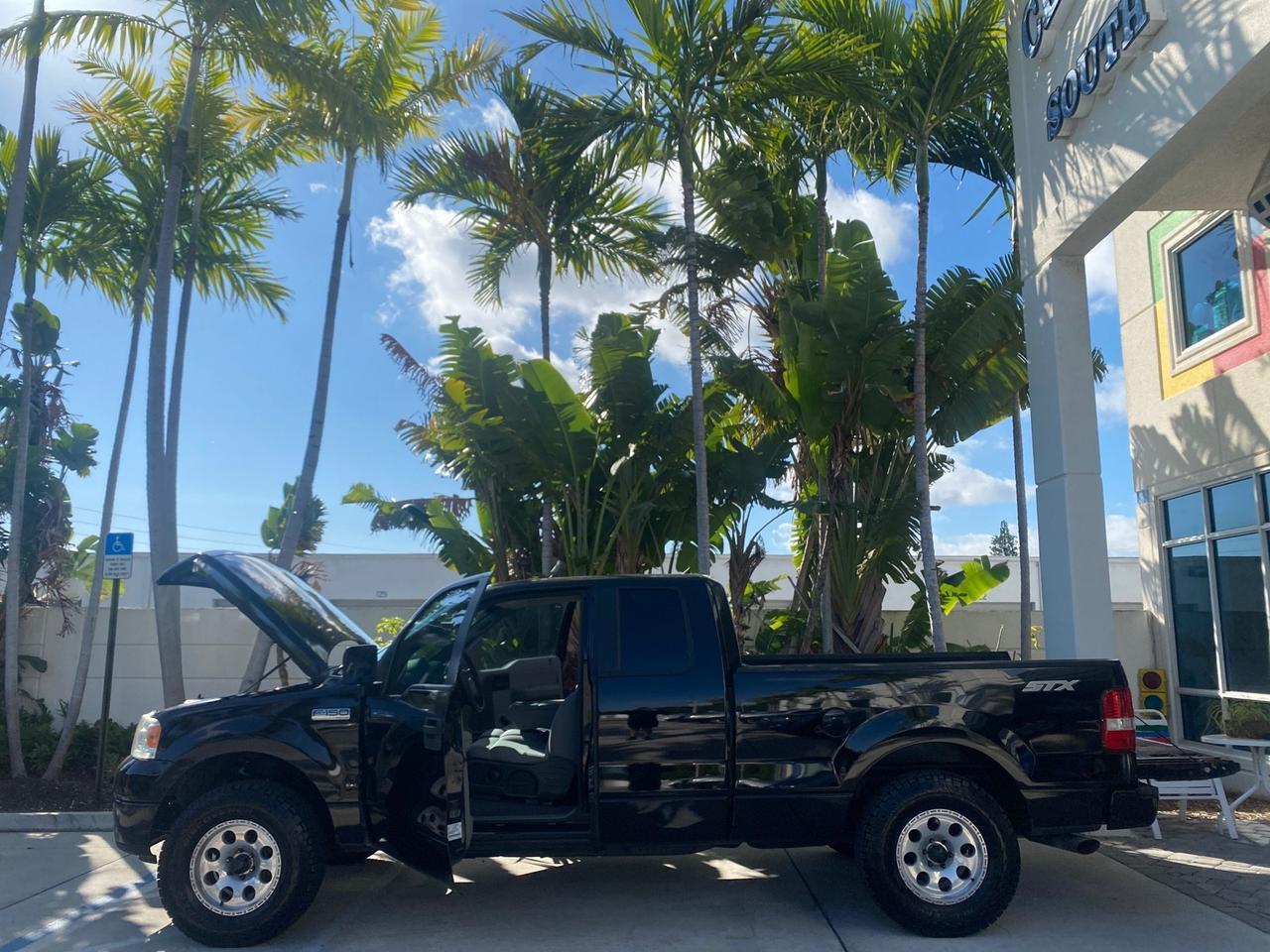 2006 Ford F-150 STX 4 DOOR LOW MILES 92,223 Pompano Beach FL