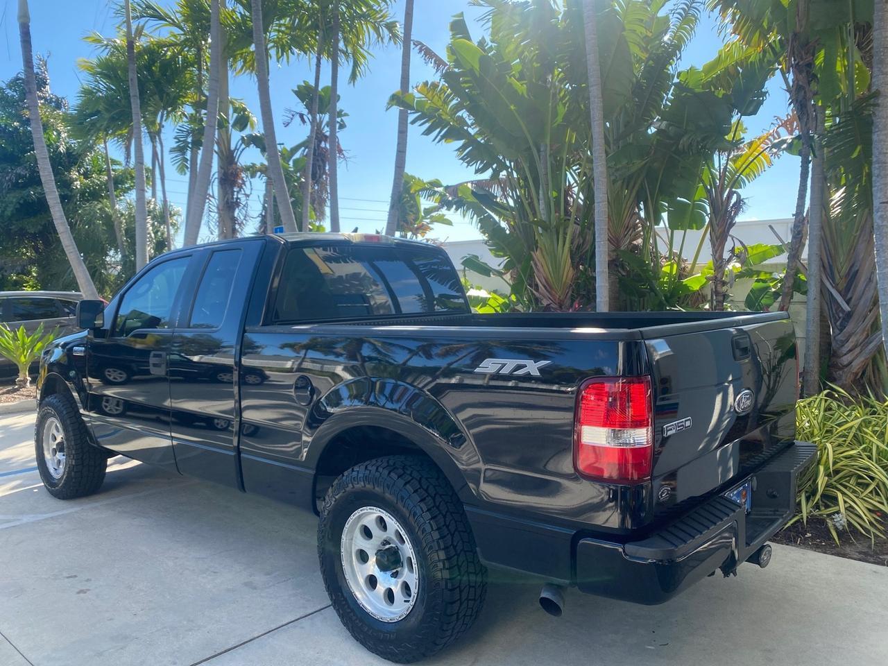2006 Ford F-150 STX 4 DOOR LOW MILES 92,223 Pompano Beach FL