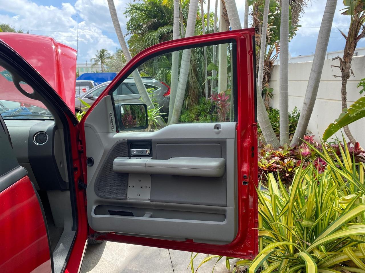 2006 Ford F-150 XLT 4.6 V8 FL LOW MILES 72,936 Pompano Beach FL