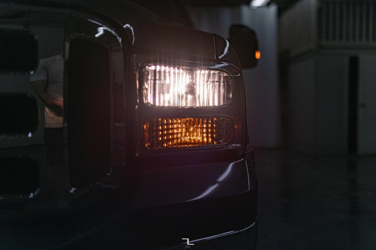 2006 Ford F-250 4x4 Super Cab XLT Red Deer AB