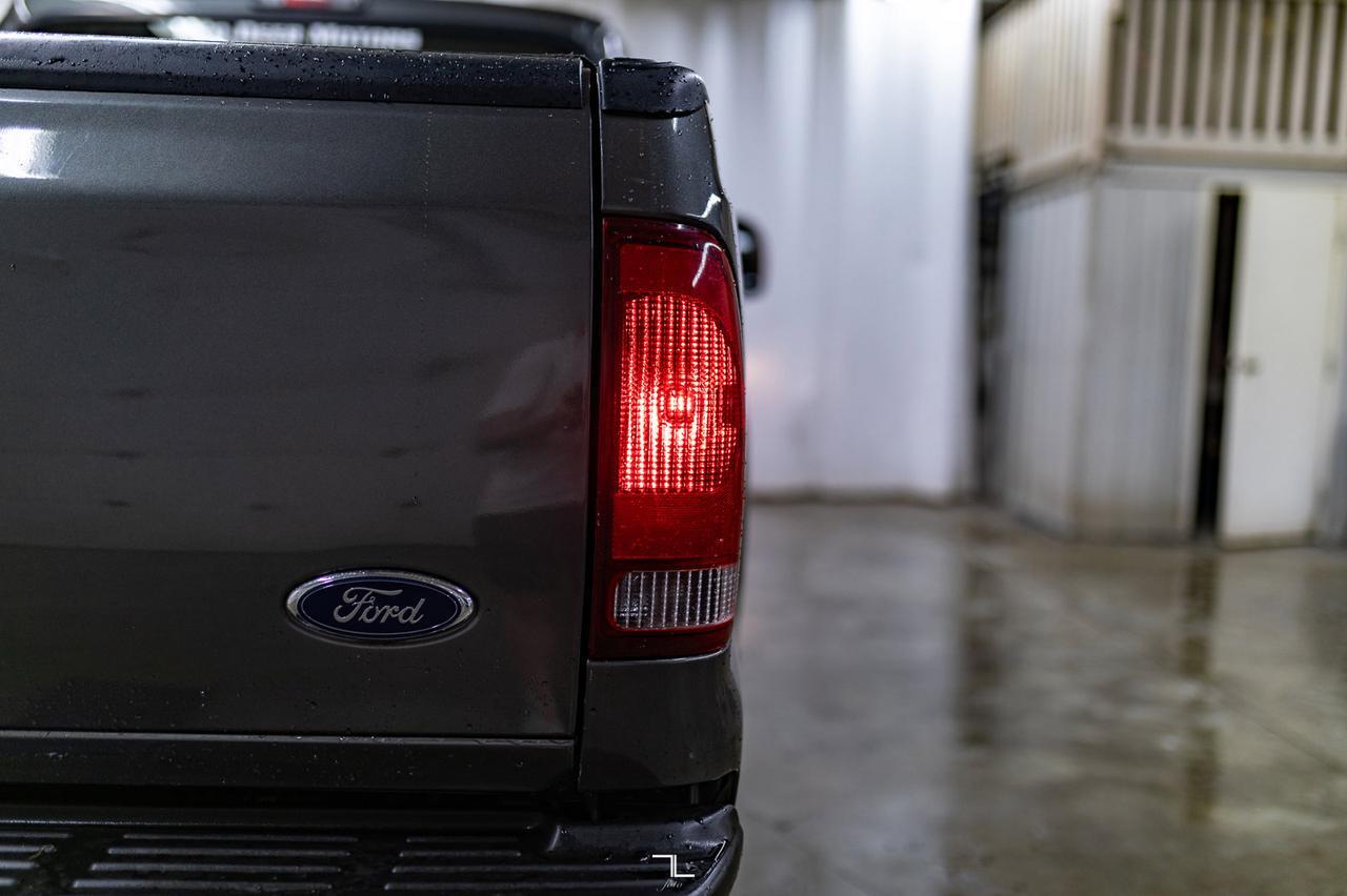 2006 Ford F-250 4x4 Super Cab XLT Red Deer AB