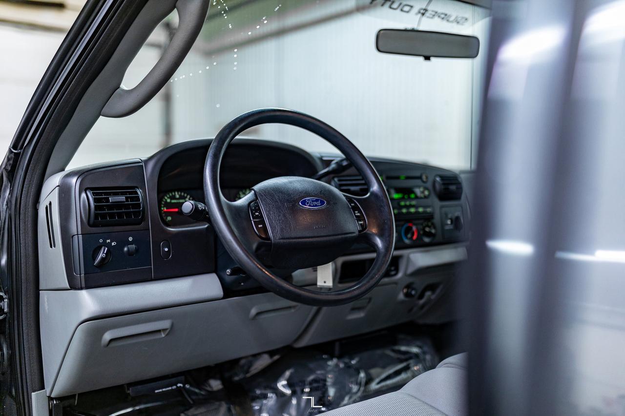 2006 Ford F-250 4x4 Super Cab XLT Red Deer AB