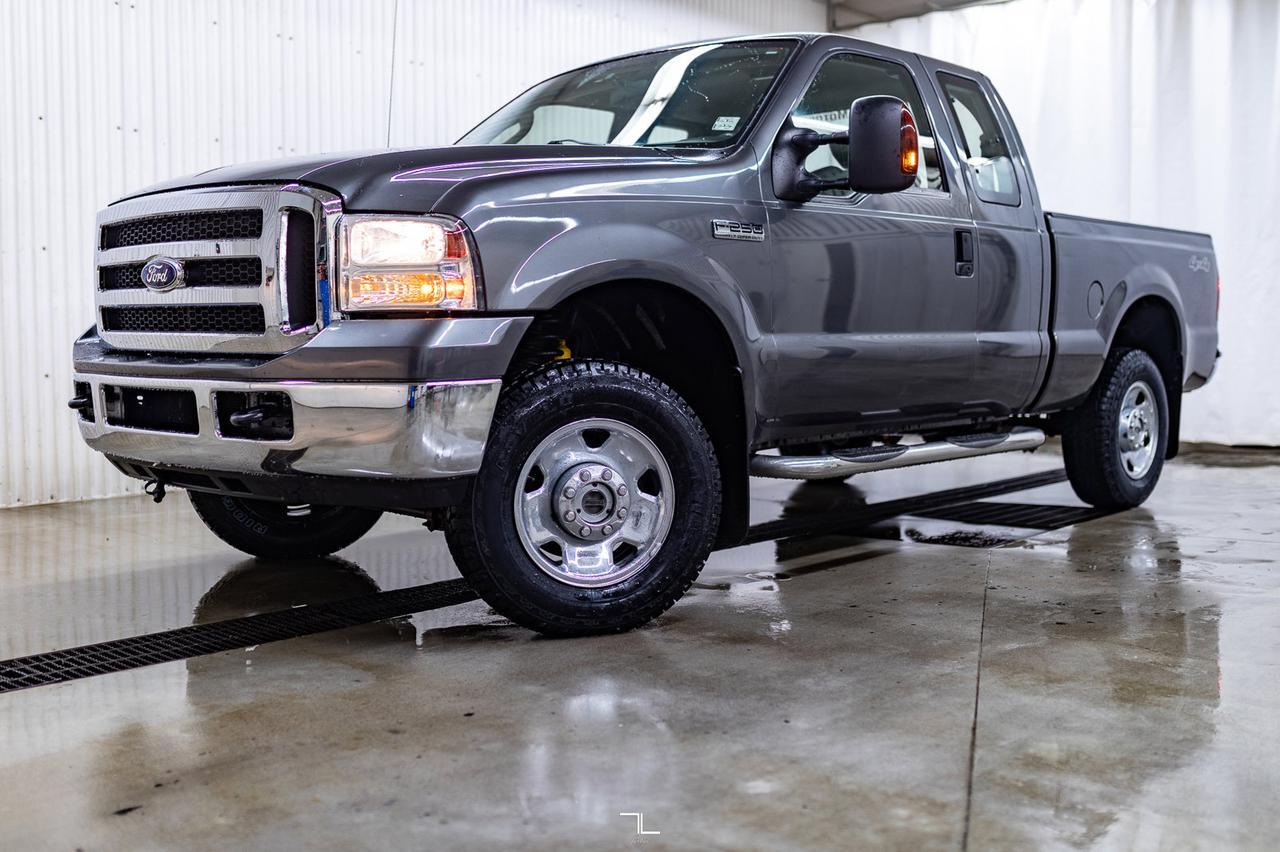 2006 Ford F-250 4x4 Super Cab XLT Red Deer AB
