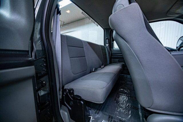 2006 Ford F-250 4x4 Super Cab XLT Red Deer AB