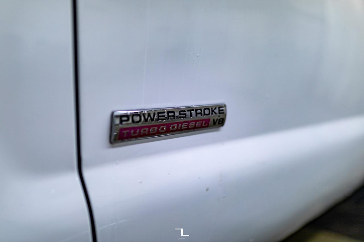 2006 Ford F-350 4x4 Crew Cab XL Deck Diesel Red Deer AB