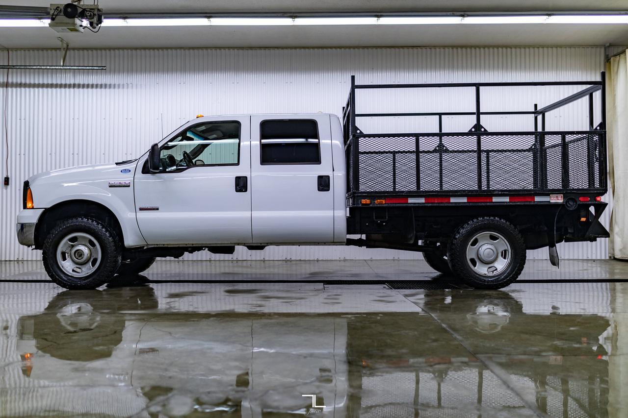 2006 Ford F-350 4x4 Crew Cab XL Deck Diesel Red Deer AB