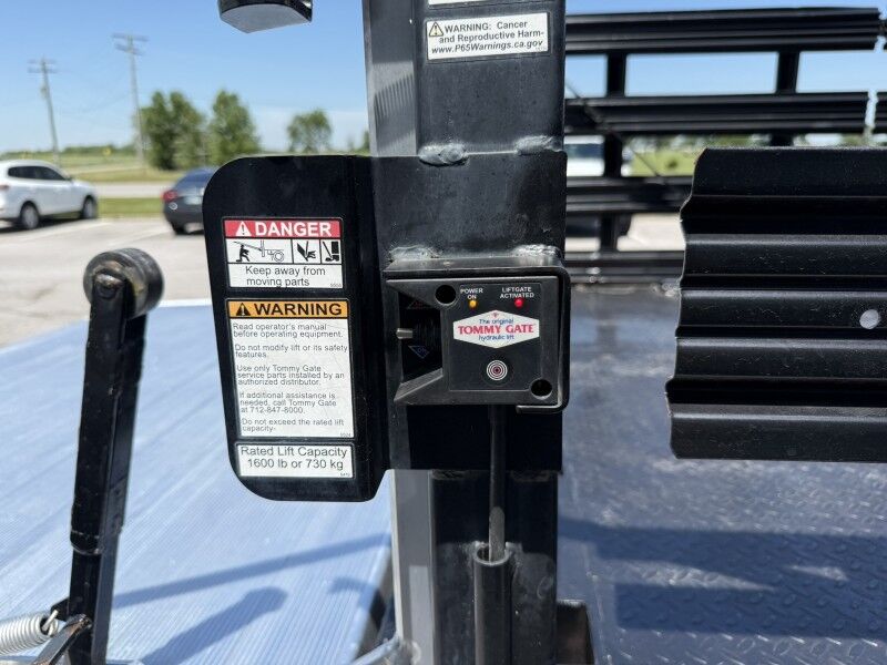 2006 Ford F-350 DRW V10 12' Stake Flatbed 58k XL Collinsville OK