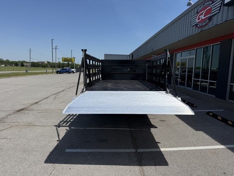 2006 Ford F-350 DRW V10 12' Stake Flatbed 58k XL Collinsville OK