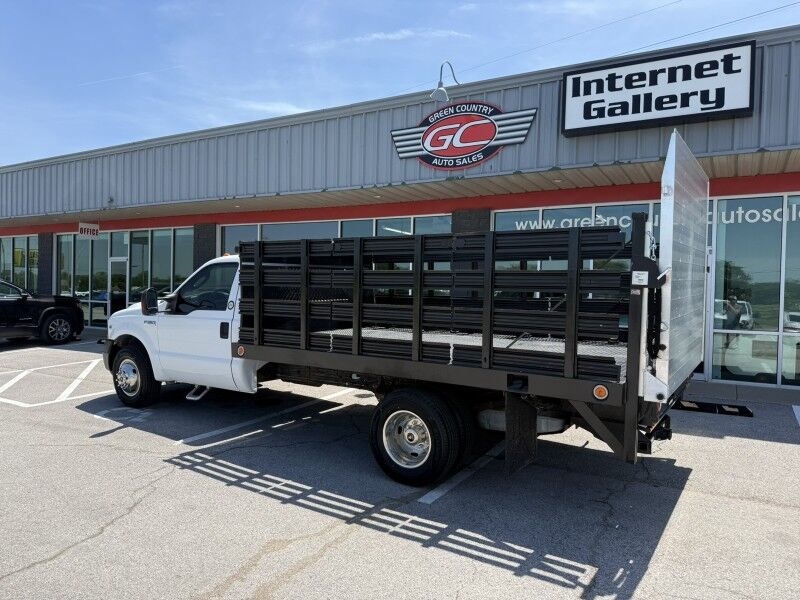 2006 Ford F-350 DRW V10 12' Stake Flatbed 58k XL Collinsville OK