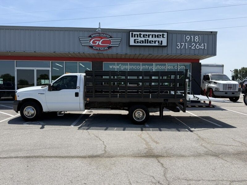 2006 Ford F-350 DRW V10 12' Stake Flatbed 58k XL Collinsville OK