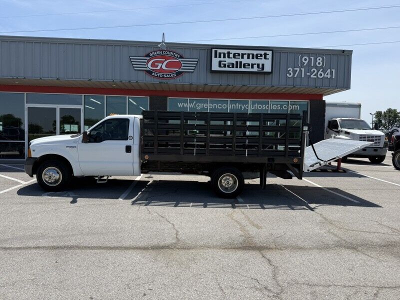 2006 Ford F-350 DRW V10 12' Stake Flatbed 58k XL Collinsville OK