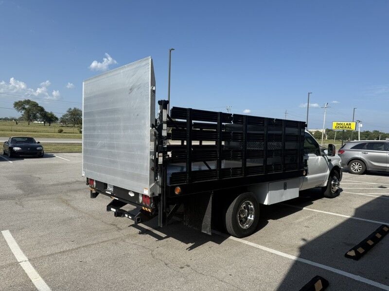 2006 Ford F-350 DRW V10 Stake Flatbed 58k mi's XL Collinsville OK