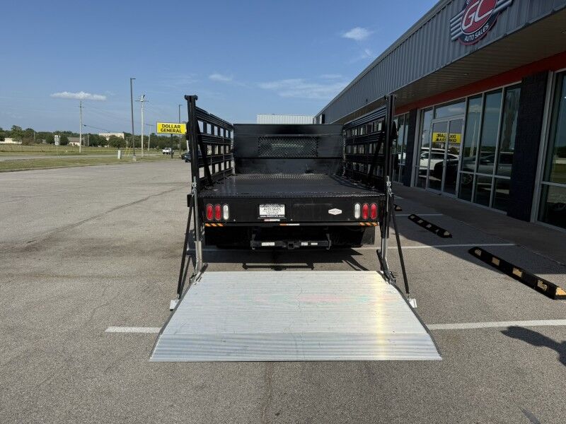 2006 Ford F-350 DRW V10 Stake Flatbed 58k mi's XL Collinsville OK