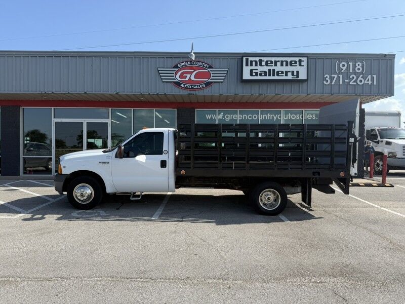 2006 Ford F-350 DRW V10 Stake Flatbed 58k mi's XL Collinsville OK