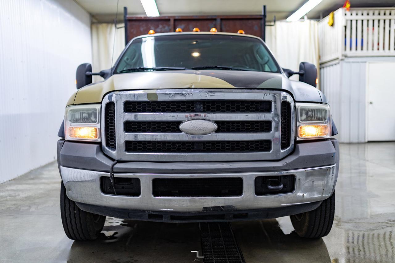2006 Ford F-550 4x2 Crew Cab XLT Dump Box Diesel Red Deer AB