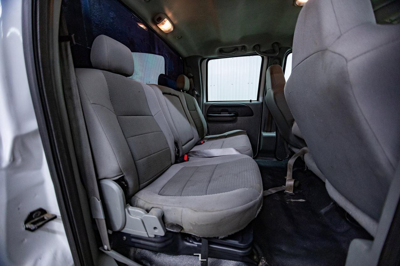 2006 Ford F-550 4x2 Crew Cab XLT Dump Box Diesel Red Deer AB
