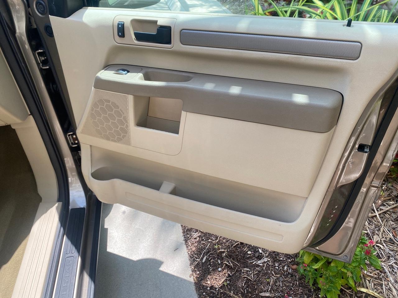 2006 Ford Freestar Wagon SE LOW MILES 57,712 Pompano Beach FL