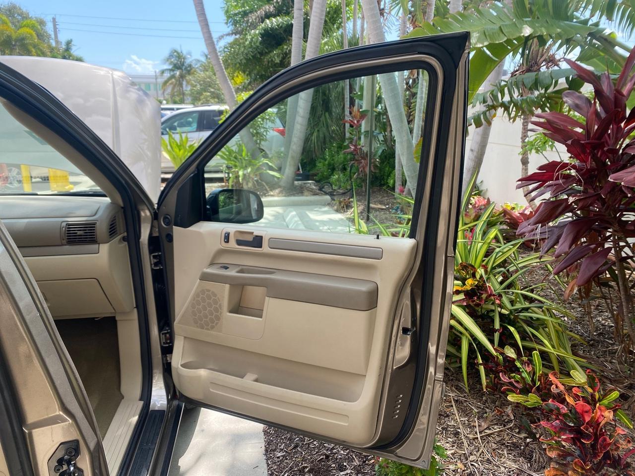 2006 Ford Freestar Wagon SE LOW MILES 57,712 Pompano Beach FL
