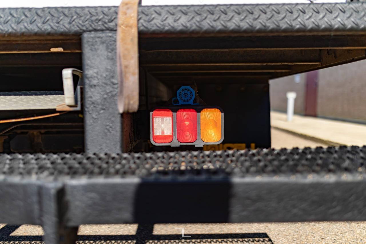 2006 Ford LCF Cube Van Diesel Red Deer AB