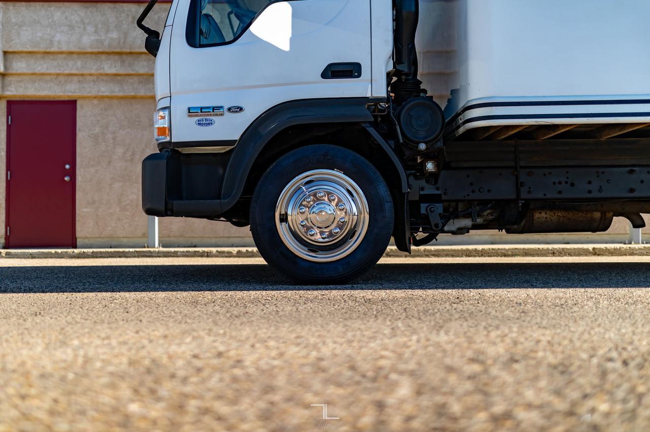 2006 Ford LCF Cube Van Diesel Red Deer AB