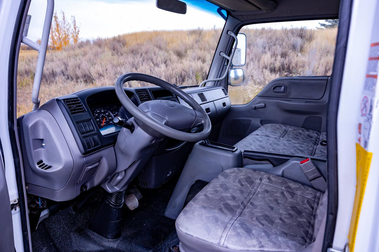 2006 Ford LCF450 Cube Van Diesel Red Deer AB