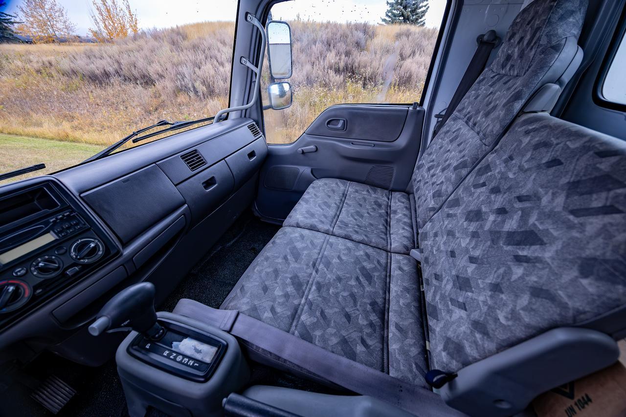 2006 Ford LCF450 Cube Van Diesel Red Deer AB