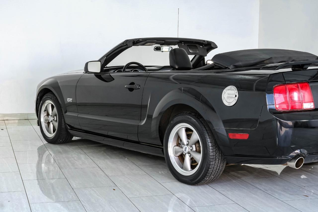 2006 Ford Mustang Convertible GT DELUXE AUTOMATIC LEATHER SEATS CRUISE CONTROL REMOTE KEYELSS Carrollton TX