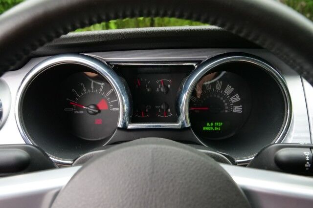 2006 Ford Mustang GT Deluxe / ROUSH Supercharger / Manual / 4.6L V8! High Point NC