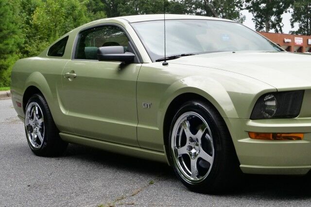 2006 Ford Mustang GT Deluxe / ROUSH Supercharger / Manual / 4.6L V8! High Point NC