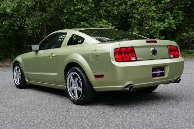 2006 Ford Mustang GT Deluxe / ROUSH Supercharger / Manual / 4.6L V8! High Point NC