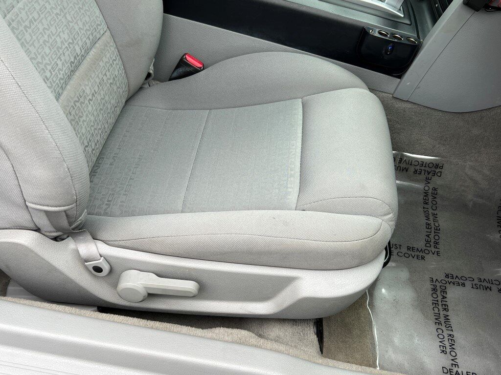 2006 Ford Mustang V6 Deluxe Ashland VA