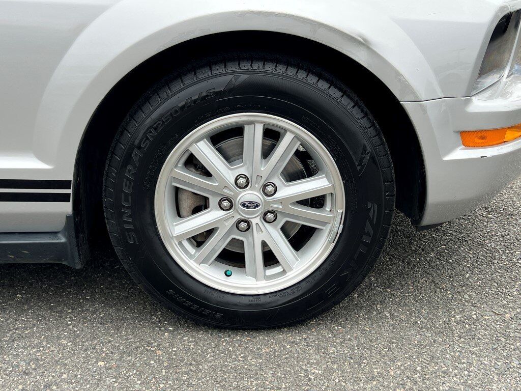 2006 Ford Mustang V6 Deluxe Ashland VA