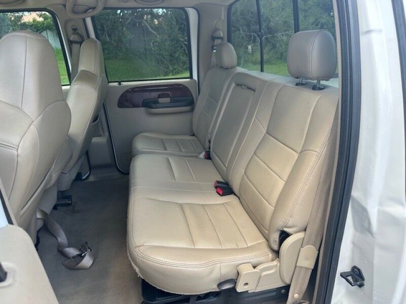 2006 Ford SUPER DUTY F-250 LARIAT FX4 TURBO DIESEL BULLETPROOF 6.0 RUNS GREAT BANKS CREW CAB Sarasota FL