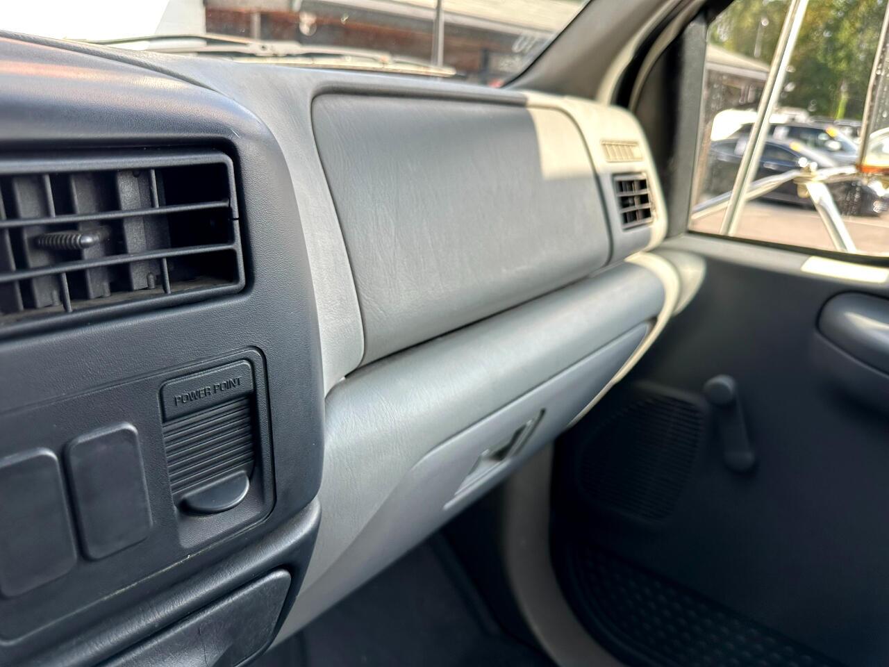 2006 Ford Super Duty F-650 Straight Frame Reg Cab XLT Jacksonville FL