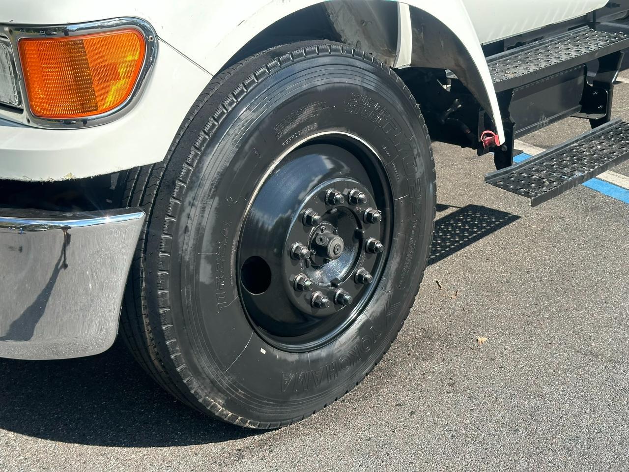 2006 Ford Super Duty F-650 Straight Frame Reg Cab XLT Jacksonville FL