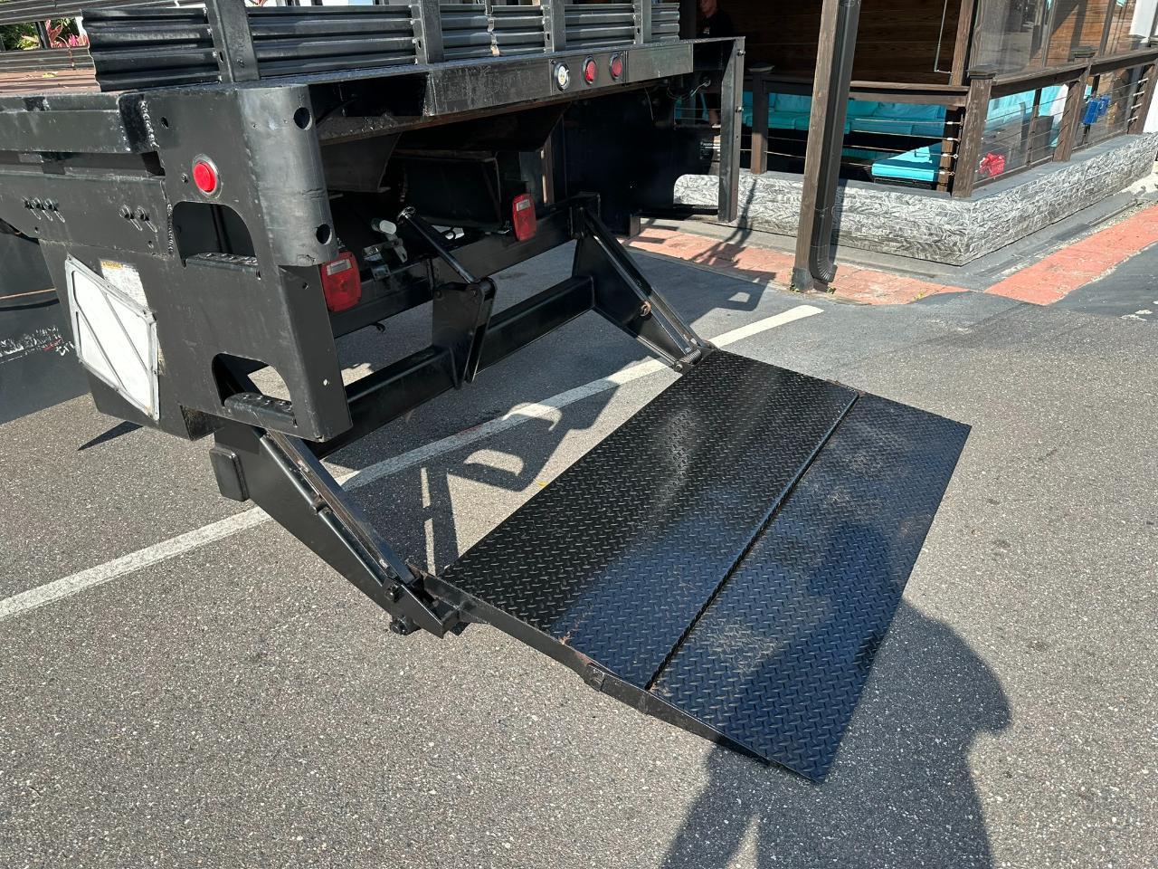 2006 Ford Super Duty F-650 Straight Frame Reg Cab XLT Jacksonville FL