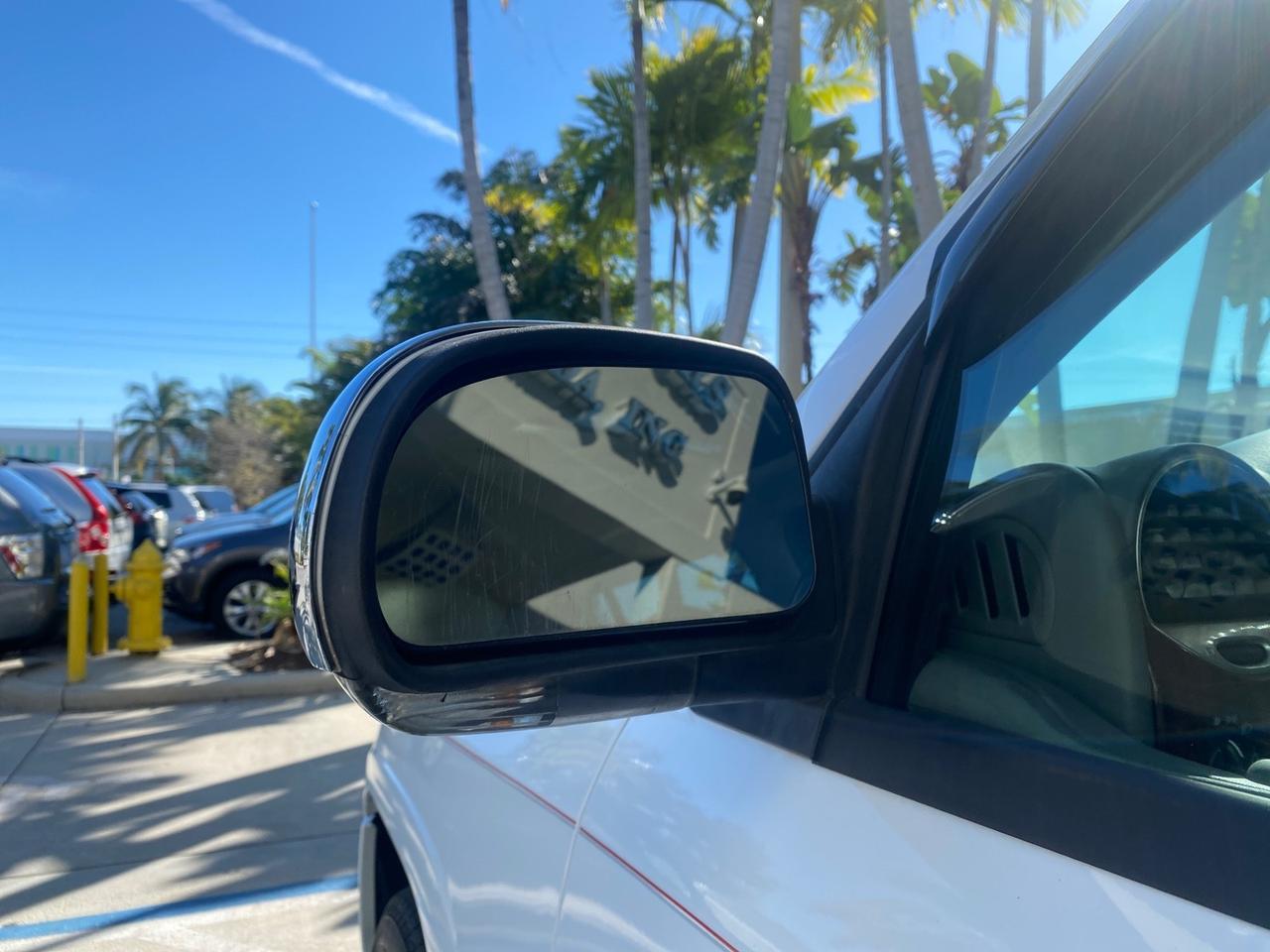 2006 GMC Envoy Denali LOW MILES 49,532 4WD SUNROOF Pompano Beach FL