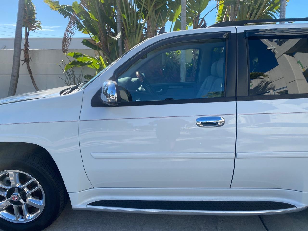 2006 GMC Envoy Denali LOW MILES 49,532 4WD SUNROOF Pompano Beach FL