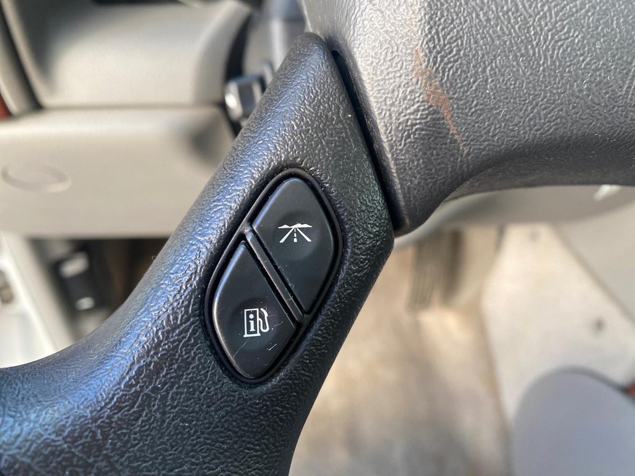 2006 GMC Envoy Denali LOW MILES 49,532 4WD SUNROOF Pompano Beach FL