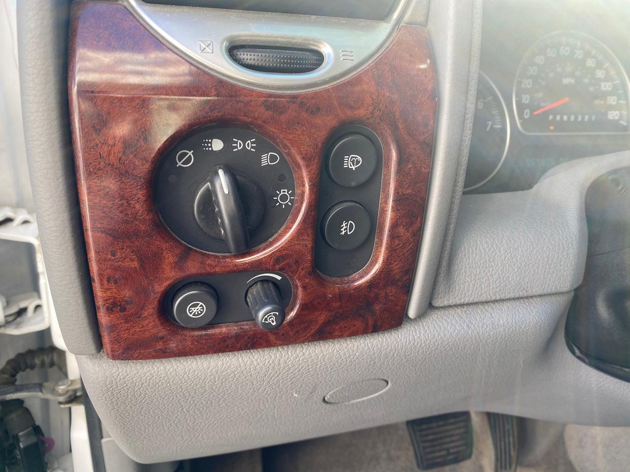 2006 GMC Envoy Denali LOW MILES 49,532 4WD SUNROOF Pompano Beach FL