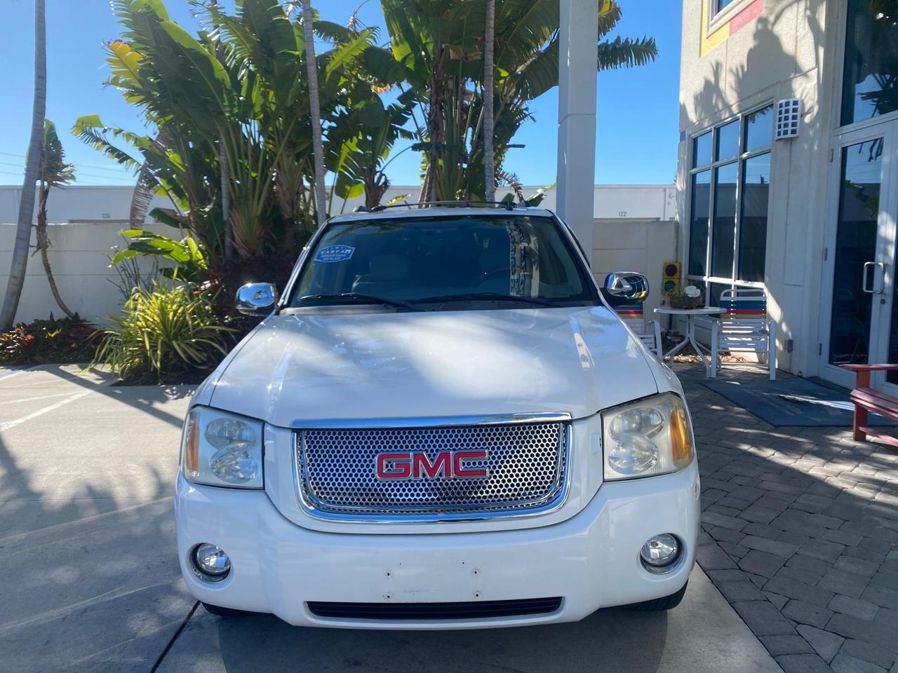 2006 GMC Envoy Denali LOW MILES 49,532 4WD SUNROOF