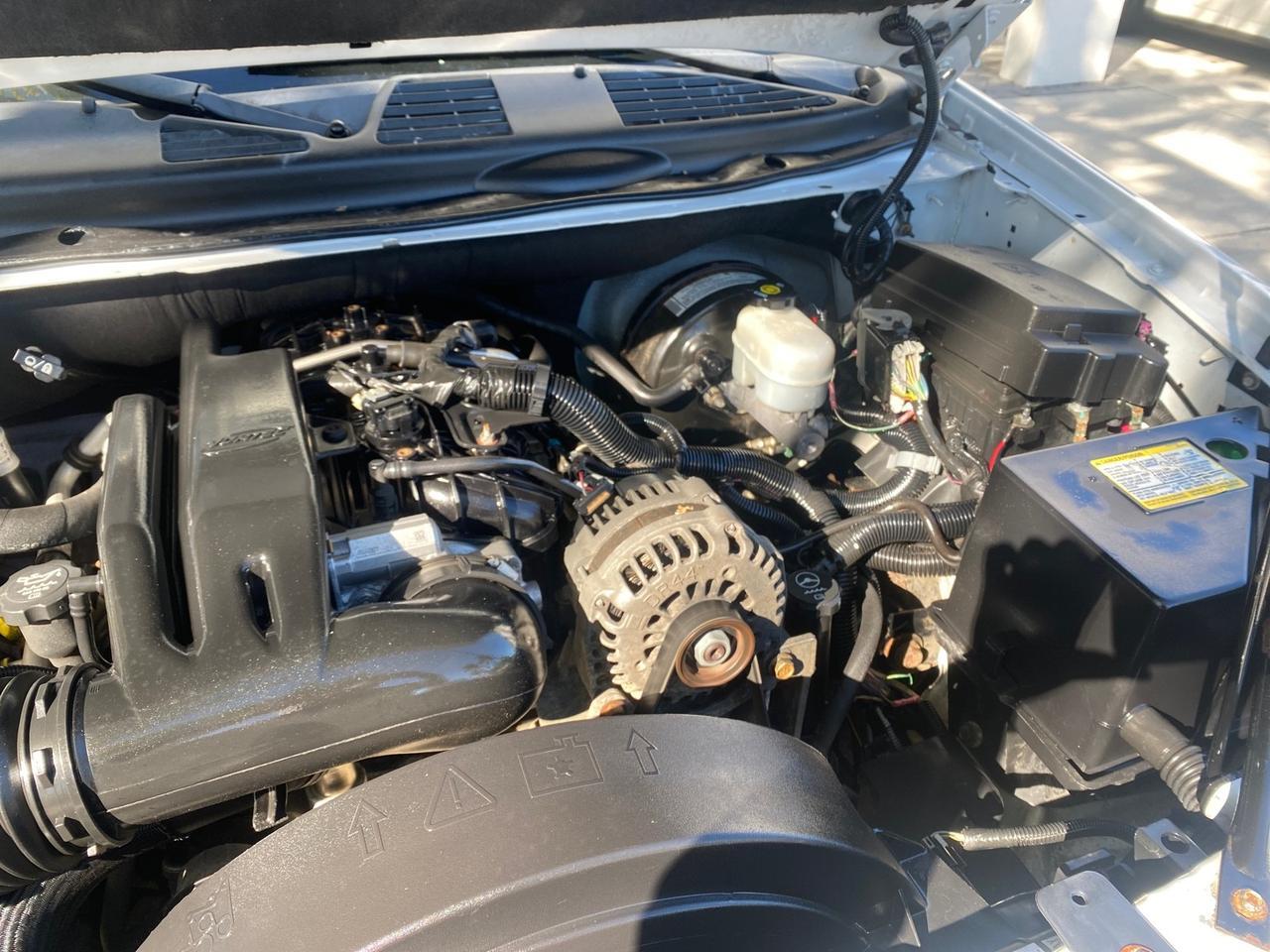 2006 GMC Envoy Denali LOW MILES 49,532 4WD SUNROOF Pompano Beach FL