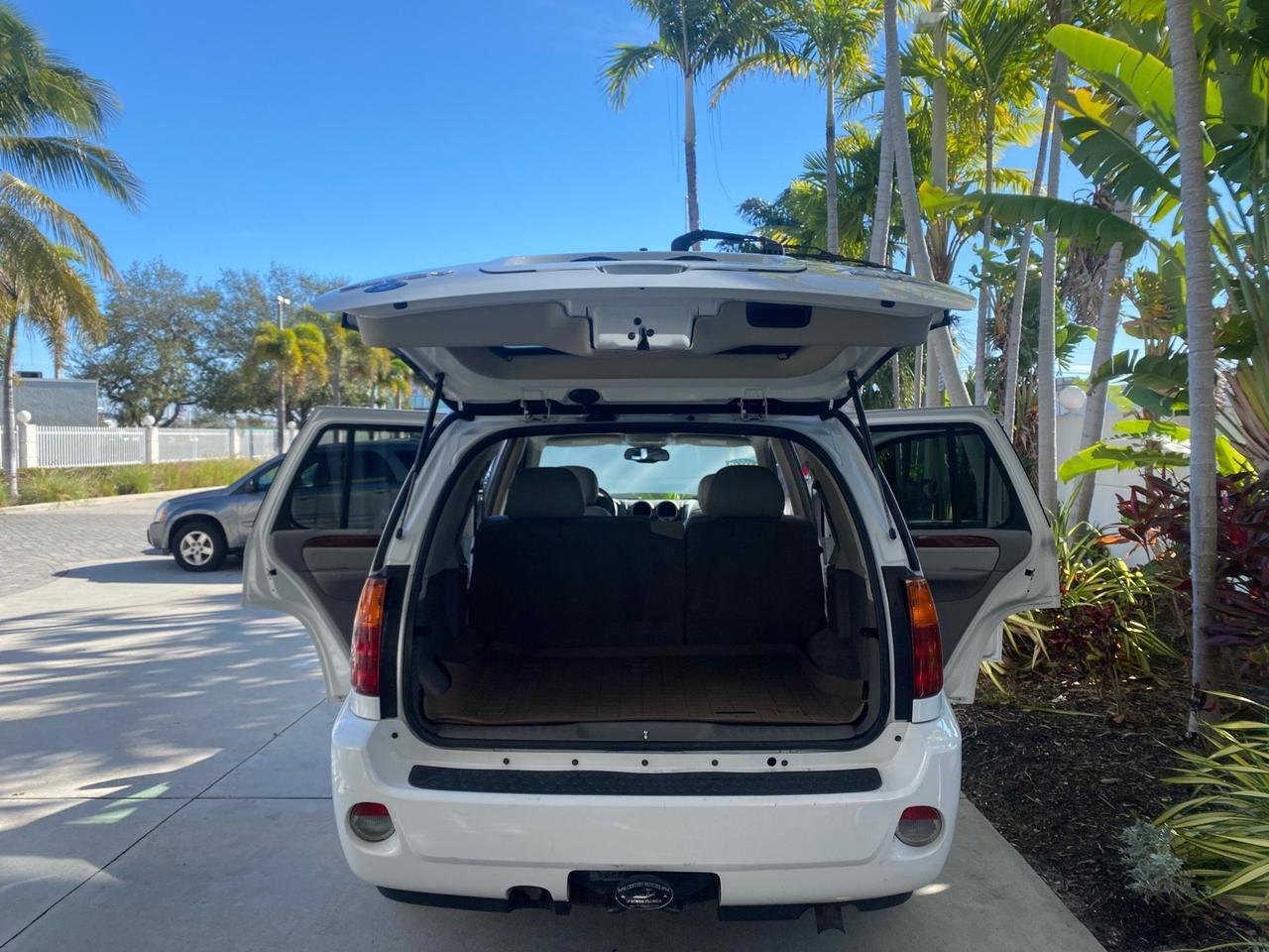 2006 GMC Envoy Denali LOW MILES 49,532 4WD SUNROOF Pompano Beach FL