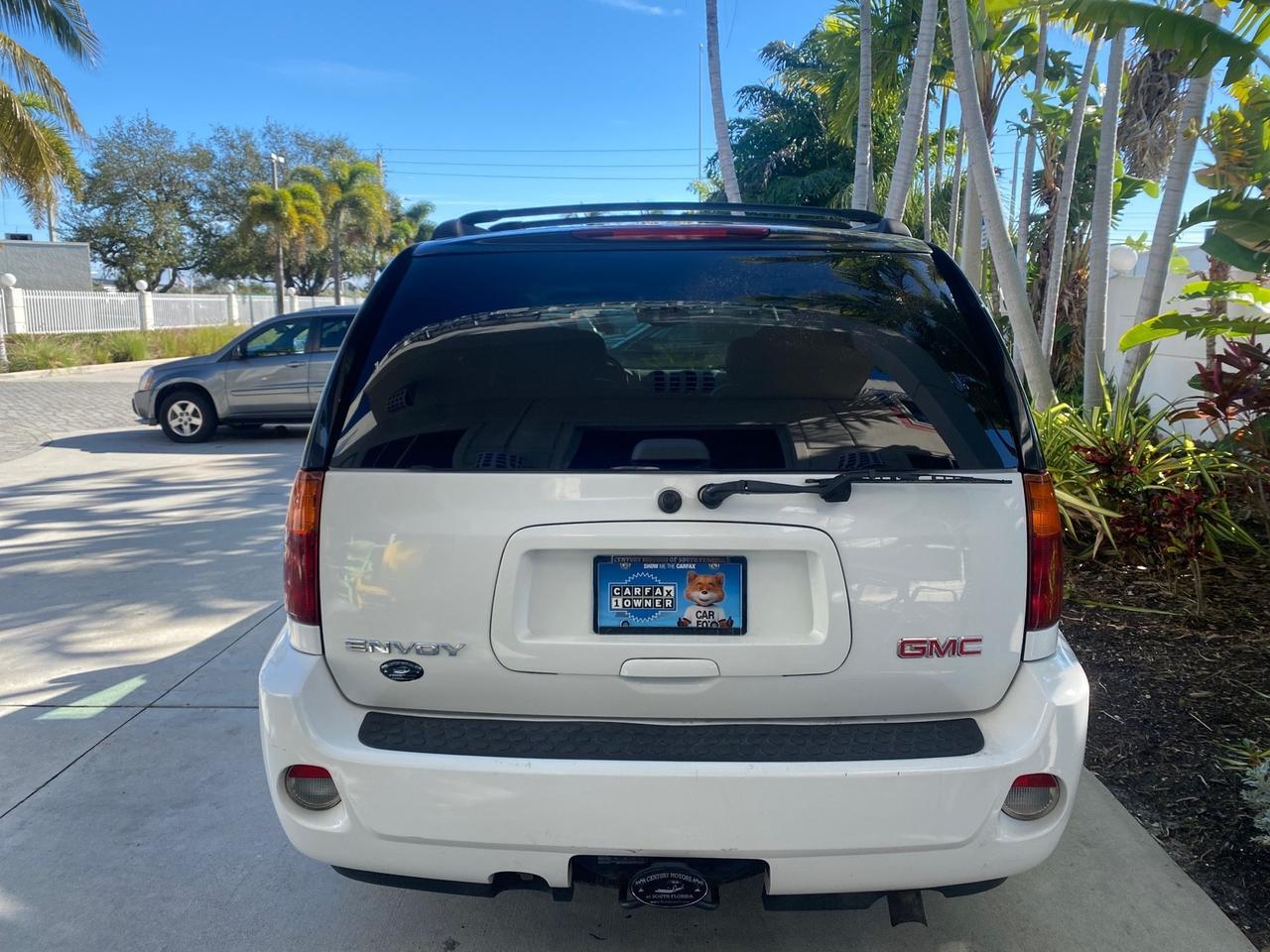 2006 GMC Envoy Denali LOW MILES 49,532 4WD SUNROOF Pompano Beach FL