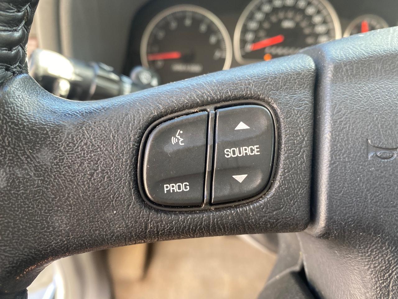 2006 GMC Envoy Denali LOW MILES 49,532 4WD SUNROOF Pompano Beach FL