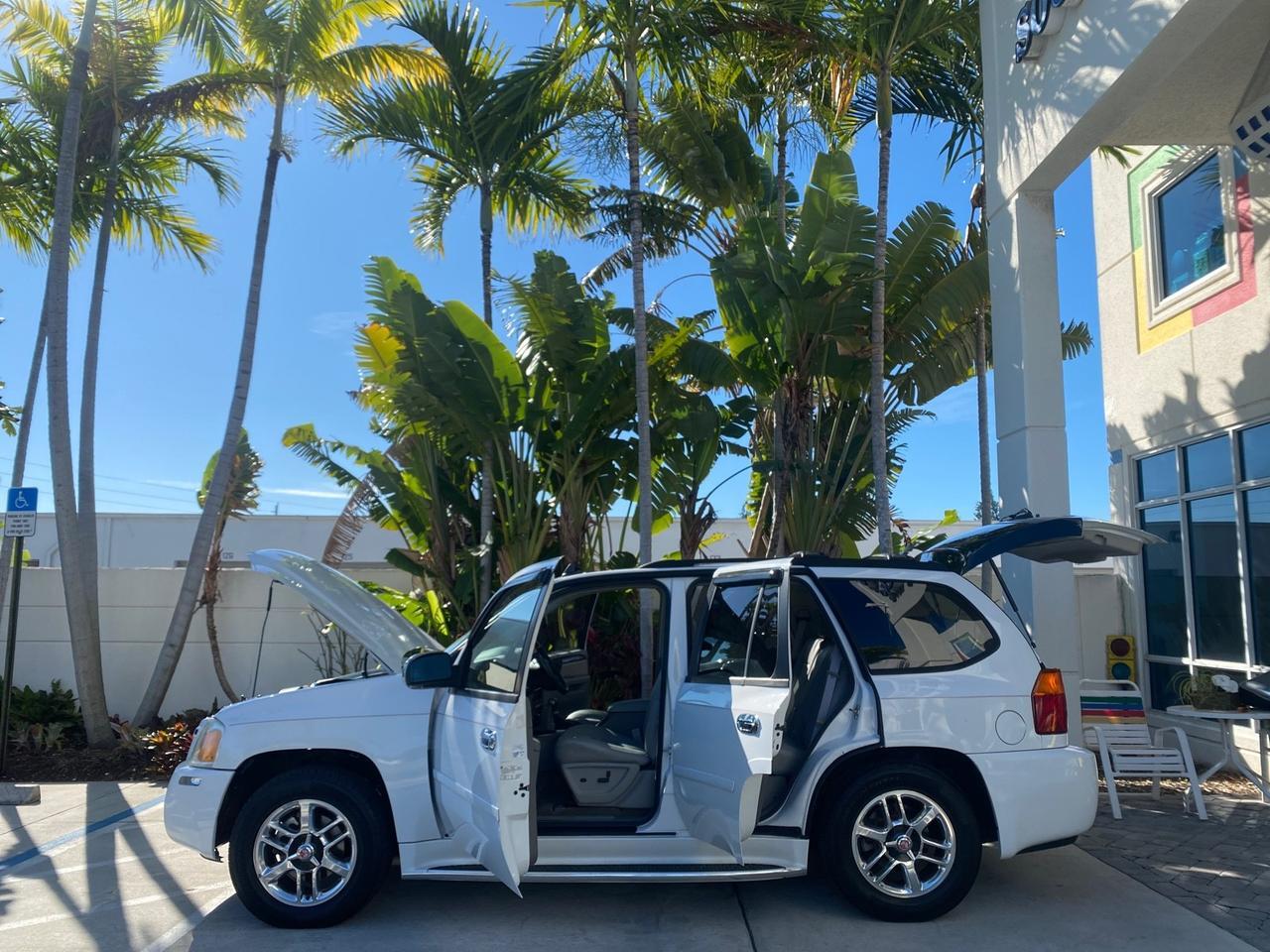 2006 GMC Envoy Denali LOW MILES 49,532 4WD SUNROOF Pompano Beach FL