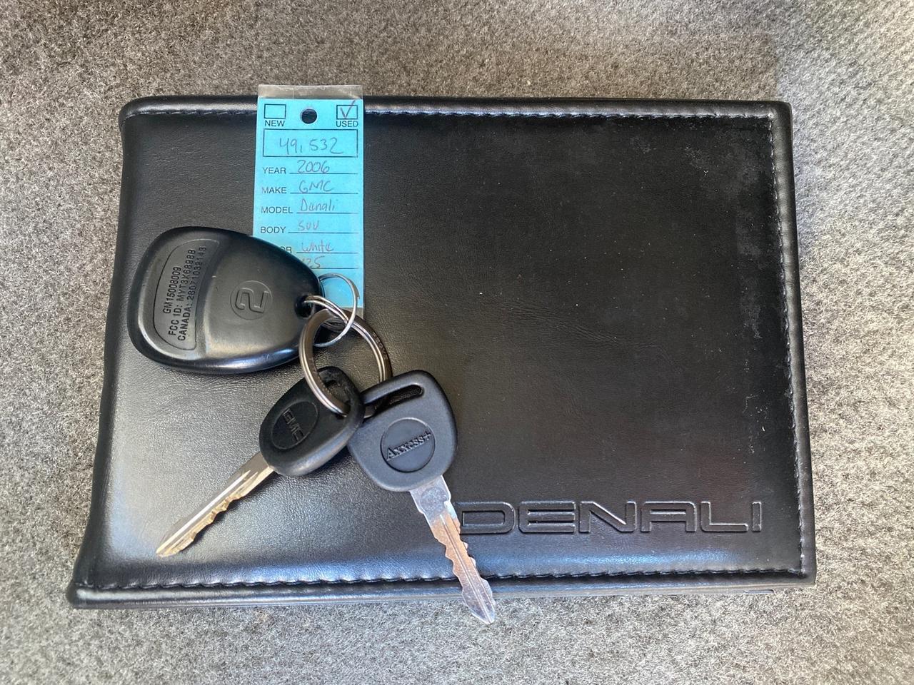 2006 GMC Envoy Denali LOW MILES 49,532 4WD SUNROOF Pompano Beach FL