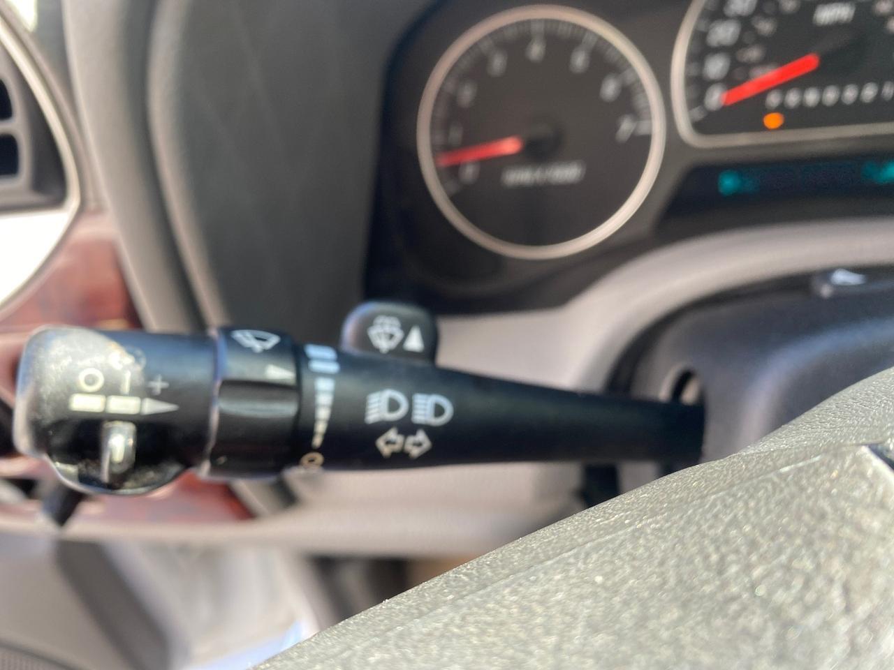 2006 GMC Envoy Denali LOW MILES 49,532 4WD SUNROOF Pompano Beach FL