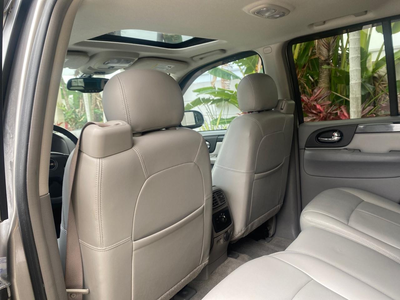 2006 GMC Envoy SLE LOW MILES 58,460 1 OWNER Pompano Beach FL