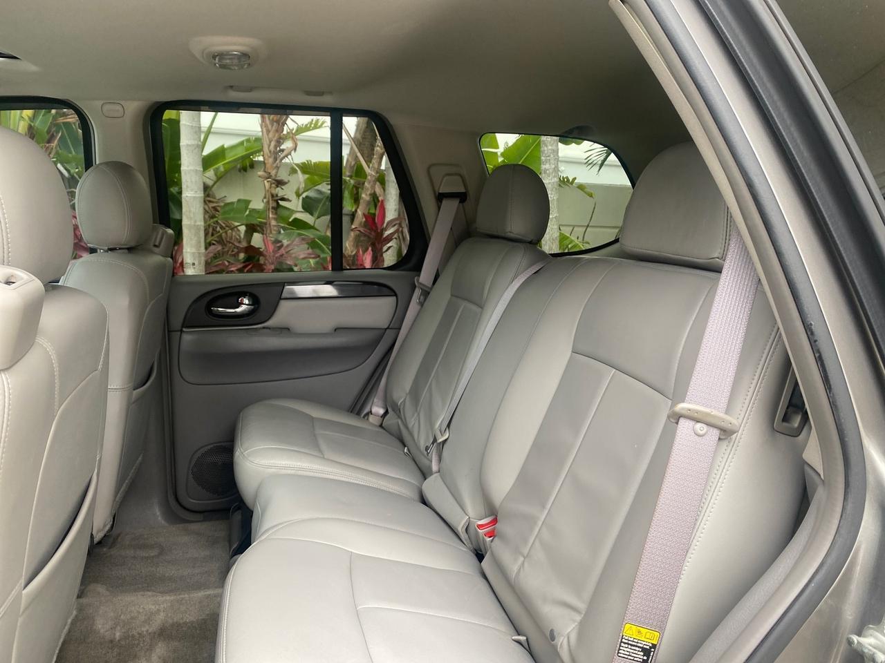 2006 GMC Envoy SLE LOW MILES 58,460 1 OWNER Pompano Beach FL